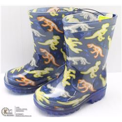 PAIR OF "BOYS" LITE UP RUBBER BOOTS SIZE 5