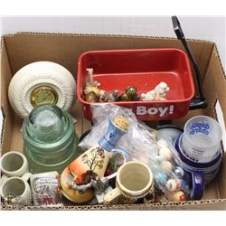 FLAT WITH ASSORTED GLASS DECORATIONS AND CERAMIC