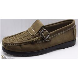 LADIES SLIP ON LOAFERS SIZE 6