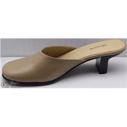 NEW LADIES SHOES SIZE 6