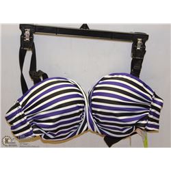 LADIES STRIPPED SWIMWEAR TOP SIZE XL  (MSRP $60)