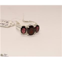 STERLING SILVER .925 3 STONE GARNET RING SIZE 7