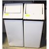 Image 1 : LOT OF 2 WHITE METAL GARBAGE CANS W/ SWINGING LIDS