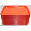Image 1 : LOT OF 33 RED SERVING/CAFETERIA TRAYS 10"x13"