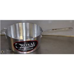 ME-28# SAUCE PAN 8.5 QT TAPERED