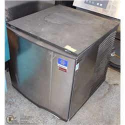 MANITOWAC COUNTER TOP ICE MAKER