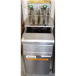 FRYMASTER COMMERCIAL DEEP FRYER W/ 2 BASKETS