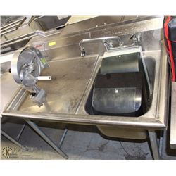 SINGLE WELL COMMERCIAL SINK W/ HAND OPERATED