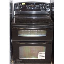 GE GLASS TOP CONVECTION STOVE W/ DOUBLE OVEN