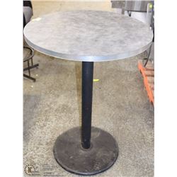 STAND UP BAR TABLE