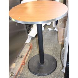 STAND UP BAR TABLE