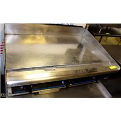 STAR-MAX FLAT TOP GRILL 36"x20.5" W/GREASE CATCHER