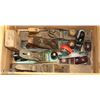 Image 1 : ESTATE CRATE WITH VINTAGE HAND PLANERS