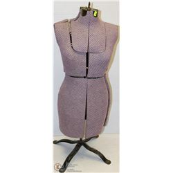 VINTAGE DRESS MAKERS BUST