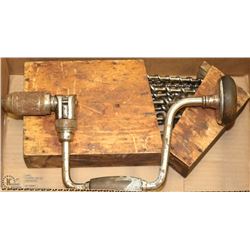 VINTAGE BRACE AND COMPLETE BIT SET IN WOOD BOX