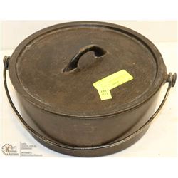 CAST IRON POT W/ LID