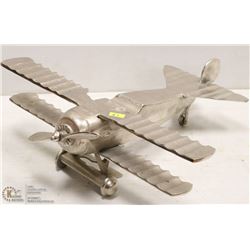 METAL PLANE ORNAMENT