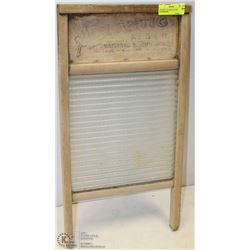 ANTIQUE ATLANTIC GLASS WASHBOARD