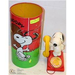 VINTAGE SNOOPY TIN AND SNOOPY PHONE