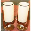 Image 1 : PAIR OF VINTAGE WOOD TABLE LAMPS