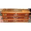 Image 1 : ANTIQUE BLANKET CHEST FROM THE LATE 1800S W/ FOLK