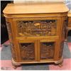 Image 4 : VINTAGE TEAK HAND CARVED BAR UNIT WITH CUP