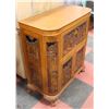 Image 5 : VINTAGE TEAK HAND CARVED BAR UNIT WITH CUP