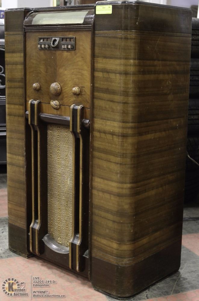 ROGERS VINTAGE STAND UP RADIO