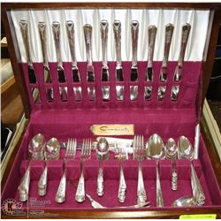 ESTATE COMMUNITY SILVERWARE SET