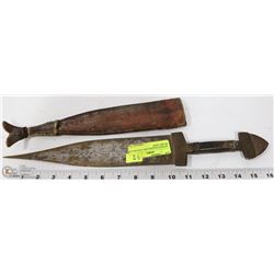 ANTIQUE DAGGER FINE TOOLING IN BLADE, HAND