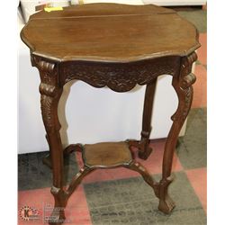 VINTAGE WOOD CARVED END TABLE