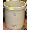 Image 1 : 6 GAL MEDALTA CROCK