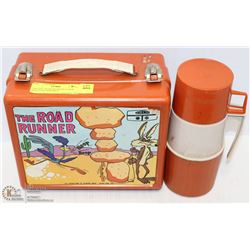 VINTAGE ROAD RUNNER LUNCH BOX WITH THERMOS
