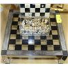 Image 1 : METAL AND GLASS CHESS SET