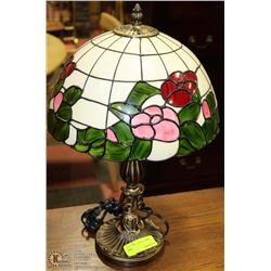 STAIN GLASS STYLE TABLE LAMP