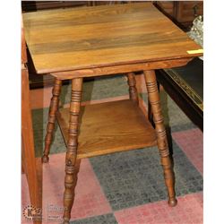 1940'S WOOD END TABLE