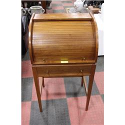 VINTAGE ROLL TOP WOOD DESK