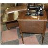Image 1 : SINGER SEWING MACHINE WITH CASE AND STAND