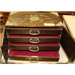 ESTATE WOOD CARVED JEWELLERY BOX