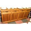 Image 1 : SOLID WOOD SIDEBOARD