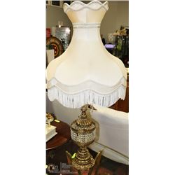 VINTAGE BRASS TABLE LAMP