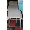 Image 1 : SET OF 3 INDOOR/OUTDOOR BAR STOOLS