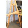 Image 1 : LARGE WOOD EASEL