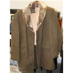 1940S MENS FUR COLLARED COAT