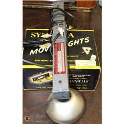 SET OF 1940S MOVIE LIGHTS W/ ORIGINAL BOX
