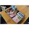 Image 1 : Phones Cases, Toy Animals, With Extras