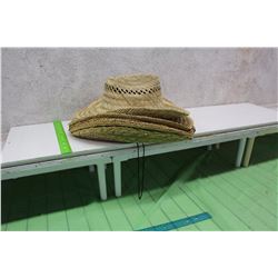 Lot of Straw Hats (7)