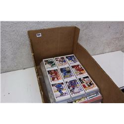 Lot of Assorted Hockey Cards (900)