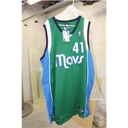 Basketball Mavs Jersey, New With Tag (