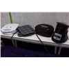 Image 1 : Lot of Kitchen Devices (Waffle Maker, Muffin Trays (2), Blender)